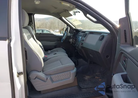2013 Ford F-150 Xl z USA, uszkodzony, nr VIN 1FTFX1EF6DFC43629